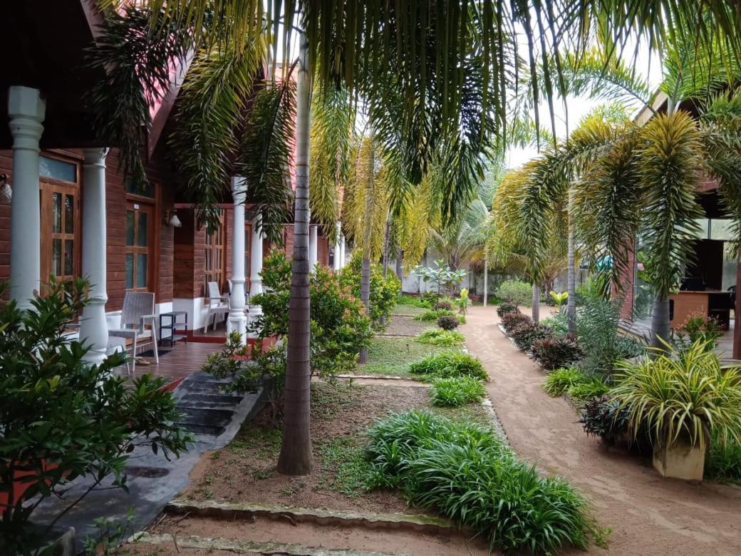Elegant Green Beach Resort Trincomalee Exterior foto