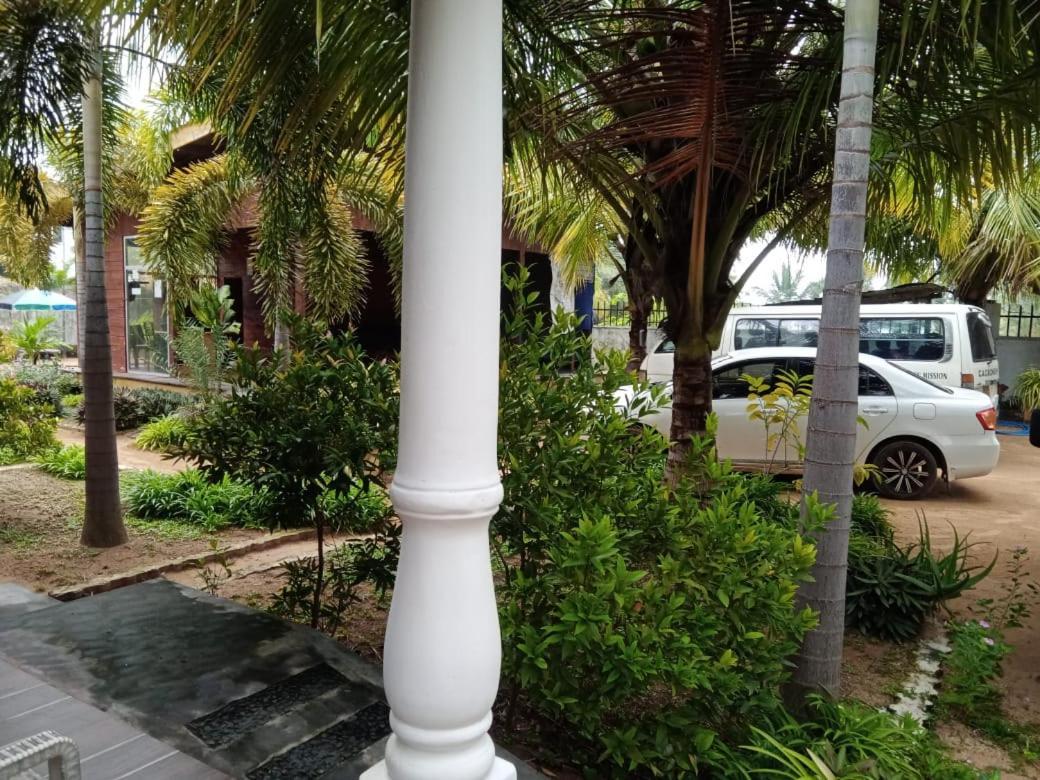 Elegant Green Beach Resort Trincomalee Exterior foto
