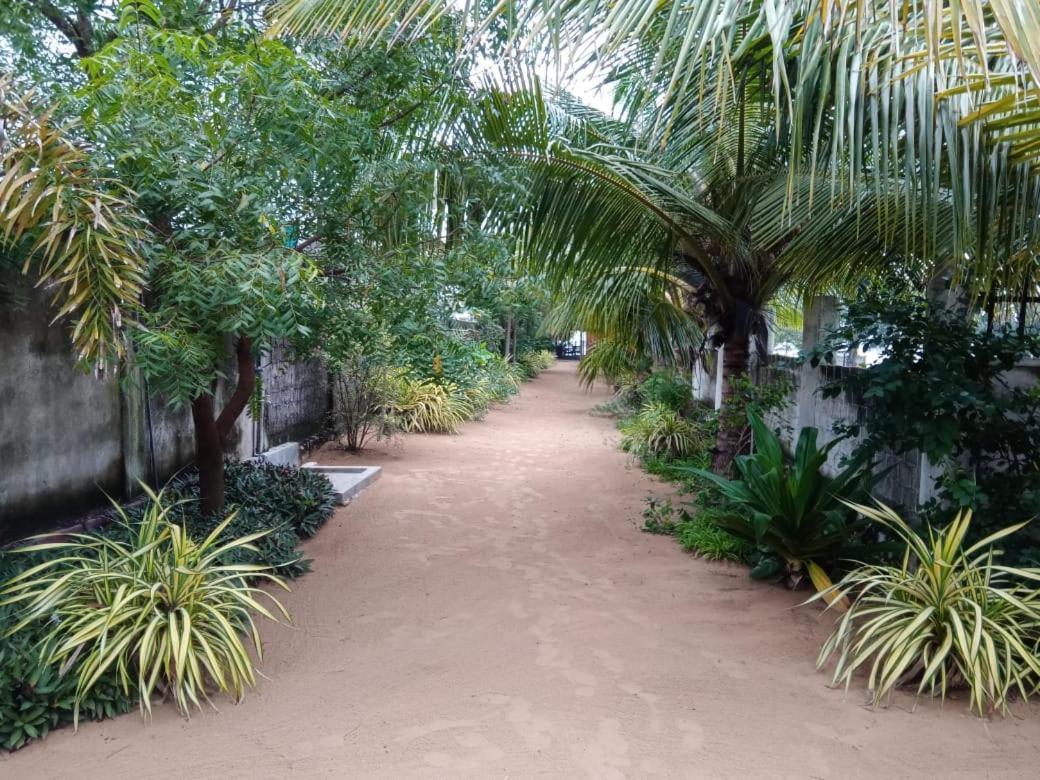 Elegant Green Beach Resort Trincomalee Exterior foto