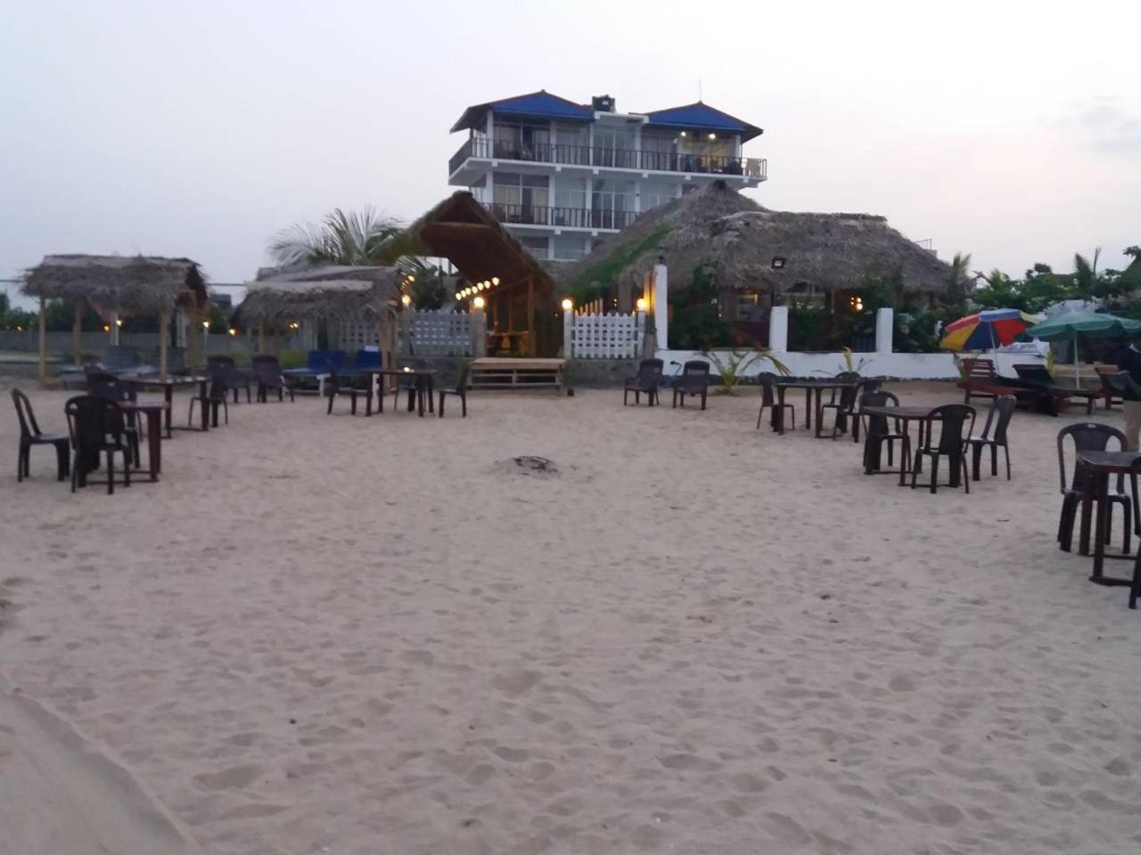 Elegant Green Beach Resort Trincomalee Exterior foto