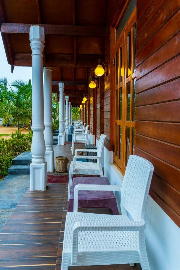 Elegant Green Beach Resort Trincomalee Exterior foto