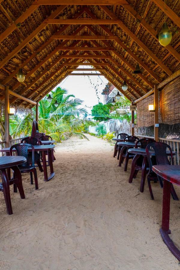 Elegant Green Beach Resort Trincomalee Exterior foto